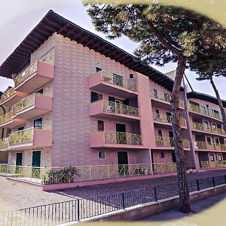 Residence Soleil - Agenzia Cocal กาออร์เล ภายนอก รูปภาพ