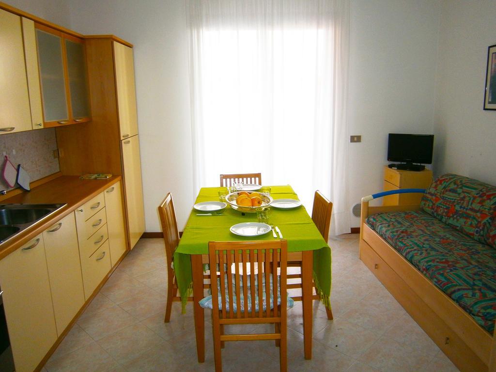 Residence Soleil - Agenzia Cocal กาออร์เล ภายนอก รูปภาพ