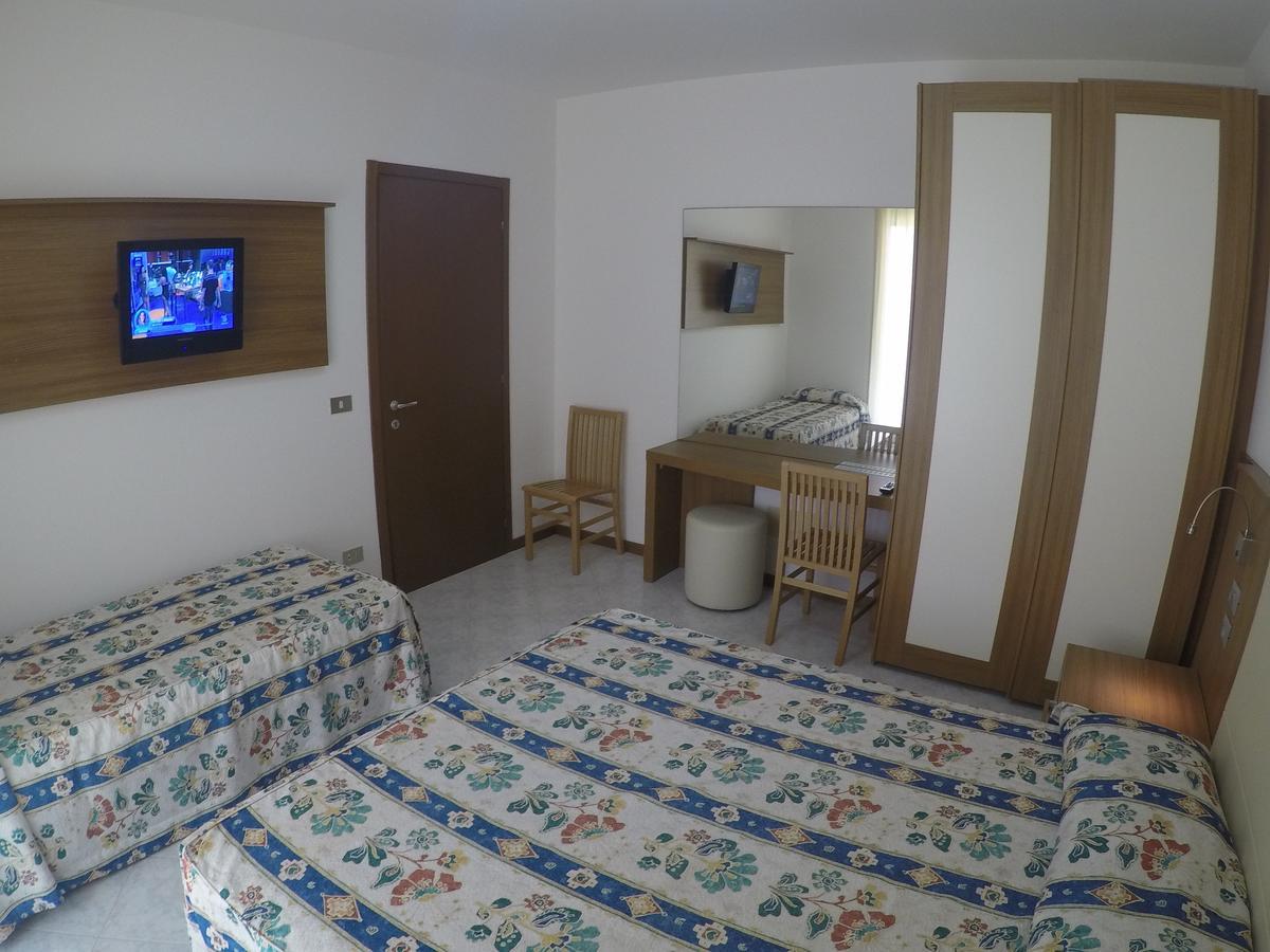 Residence Soleil - Agenzia Cocal กาออร์เล ภายนอก รูปภาพ